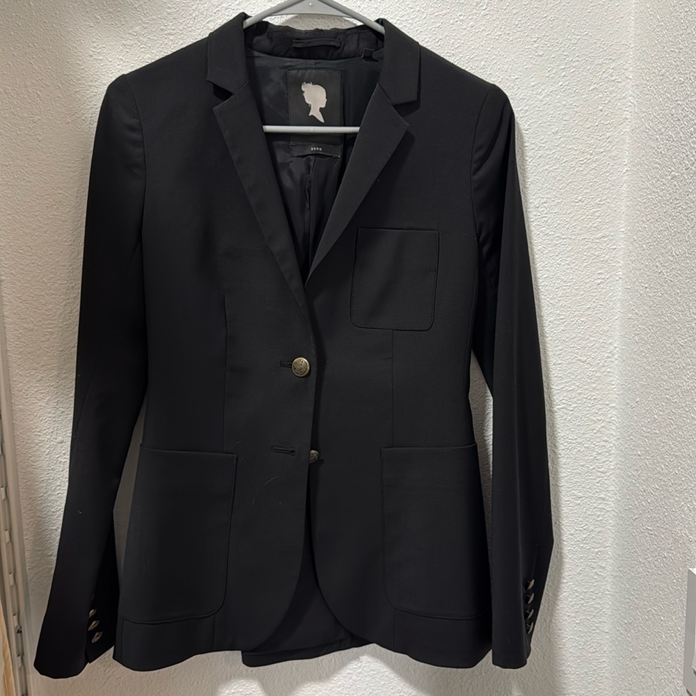 Aritzia Talula classic black blazer. Size 0